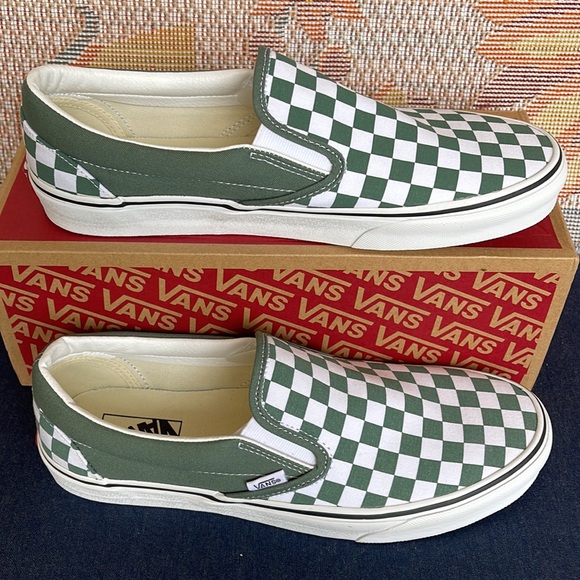 Vans Men’s Classic Slip-0n
Color Theory Checkerboard
VN0A5JMHYQW
Sneakers - Picture 3 of 16